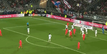 卡萨诺：米兰喜欢缩在中线后死守，就算侥幸进球也还是继续守（卡萨诺批评米兰摆大巴：退到中线后全场死守，进球也不主动进攻）