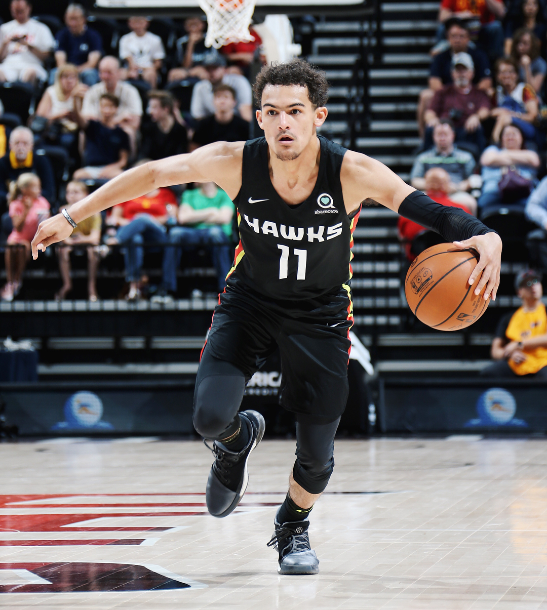 喀麦隆非洲杯大名单：姆伯莫领衔，巴索戈在列，奥纳纳无缘（喀麦隆非洲杯阵容公布：姆伯莫领衔，巴索戈入选，奥纳纳落选）