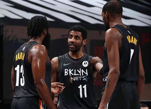 国乒的二王一马时代，王励勤与马琳的精彩对决瞬间，看得真是太过瘾了！（国乒二王一马巅峰期：王励勤与马琳的高能名场面，真叫人看得过瘾！）