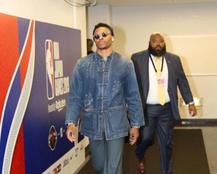 队报评法甲第14轮最佳阵：托万助朗斯登顶领衔，巴黎无人入选（队报评出法甲第14轮最佳阵容：托万领衔助朗斯登顶，巴黎零入选）