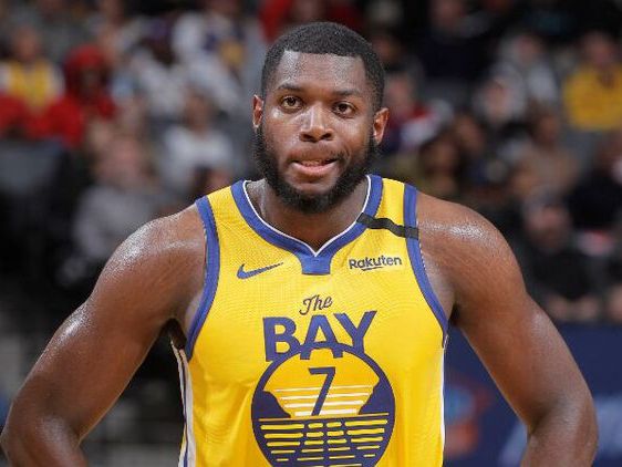 王哲林17分 CBA俱乐部杯上海男篮111-72战胜四川 杜智博23分（CBA俱乐部杯：上海男篮111-72大胜四川，王哲林17分、杜智博23分）