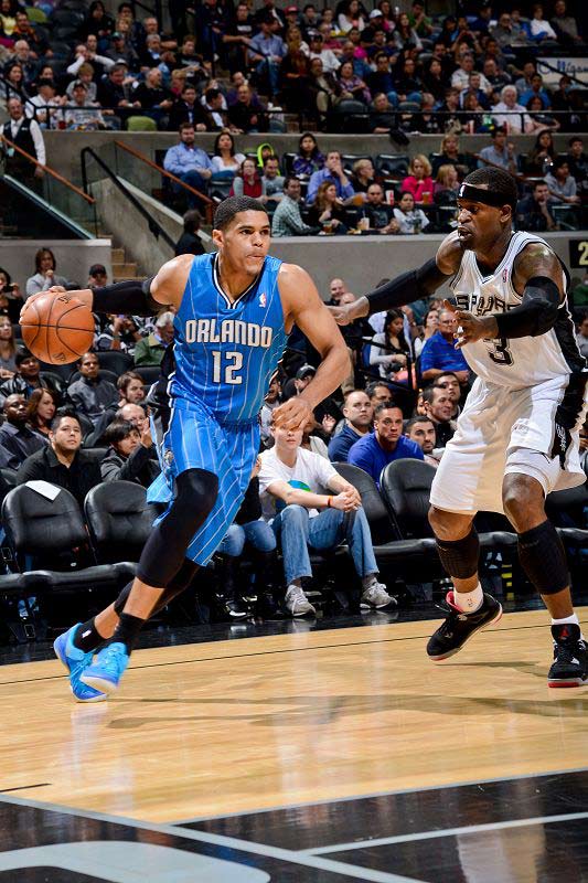 里贝里：“就我个人而言，我认为我和罗本在某些时候...（里贝里：从个人角度看，我与罗本在一些时段并非总是合拍）