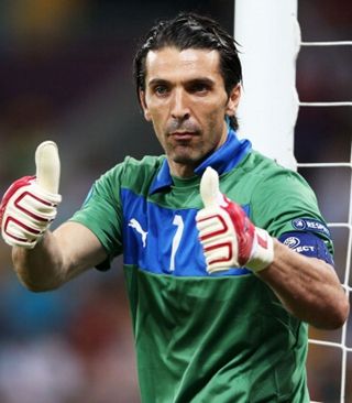 泽林斯基：制胜球有运气加持；为避免停赛未过多参与身体对抗（泽林斯基：制胜靠点好运，为避停赛我刻意减少身体对抗）