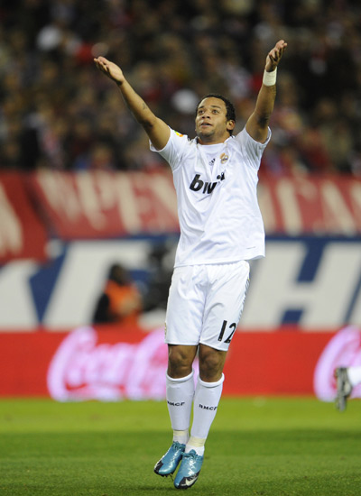 终于能拿分了，欧冠四战全败的本菲卡和阿贾克斯下轮直接交手