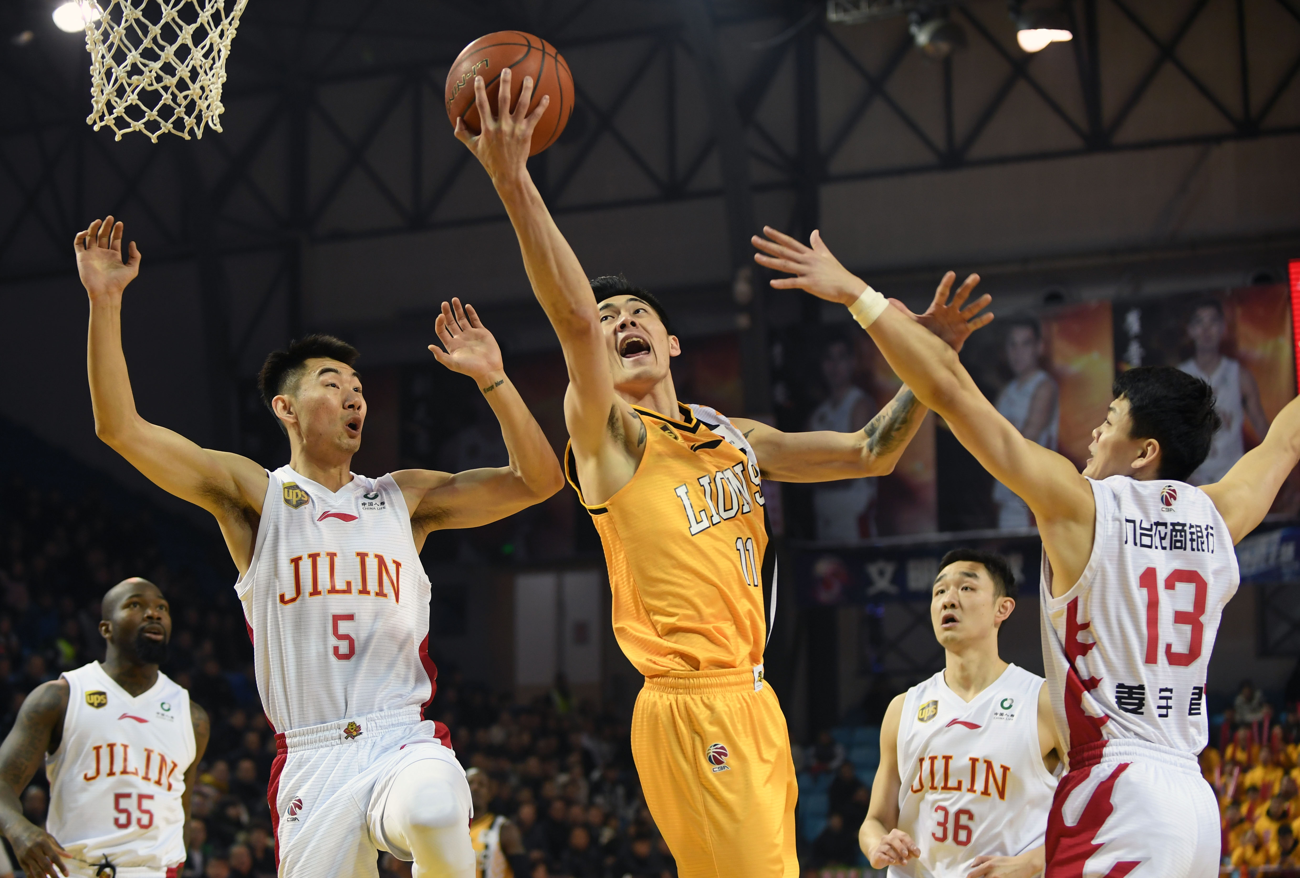 自瓜帅上任以来，曼城是唯一欧冠客场多次击败皇马的球队（瓜帅治下，曼城成欧冠客场多次击败皇马的唯一球队）