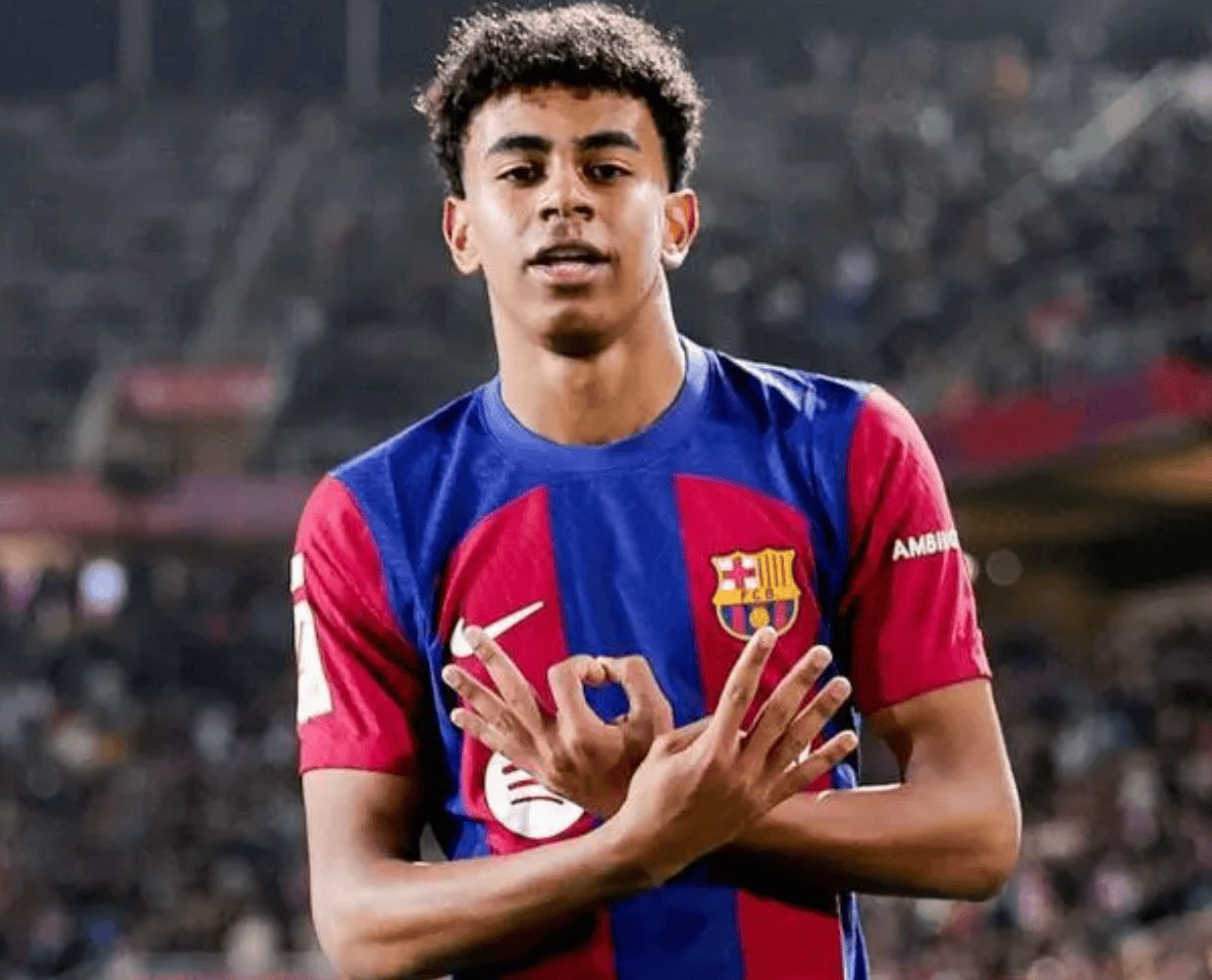 从此便是贝爵爷，英媒：贝克汉姆今日正式被授予爵士头衔（贝克汉姆今日正式封爵 英媒称其自此可称贝爵爷）