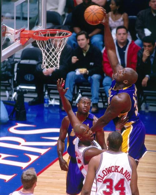 世界男排联赛最新积分榜：中国1-3出局，意大利晋级四强（世联赛积分更新：中国男排1-3止步，意大利闯入四强）