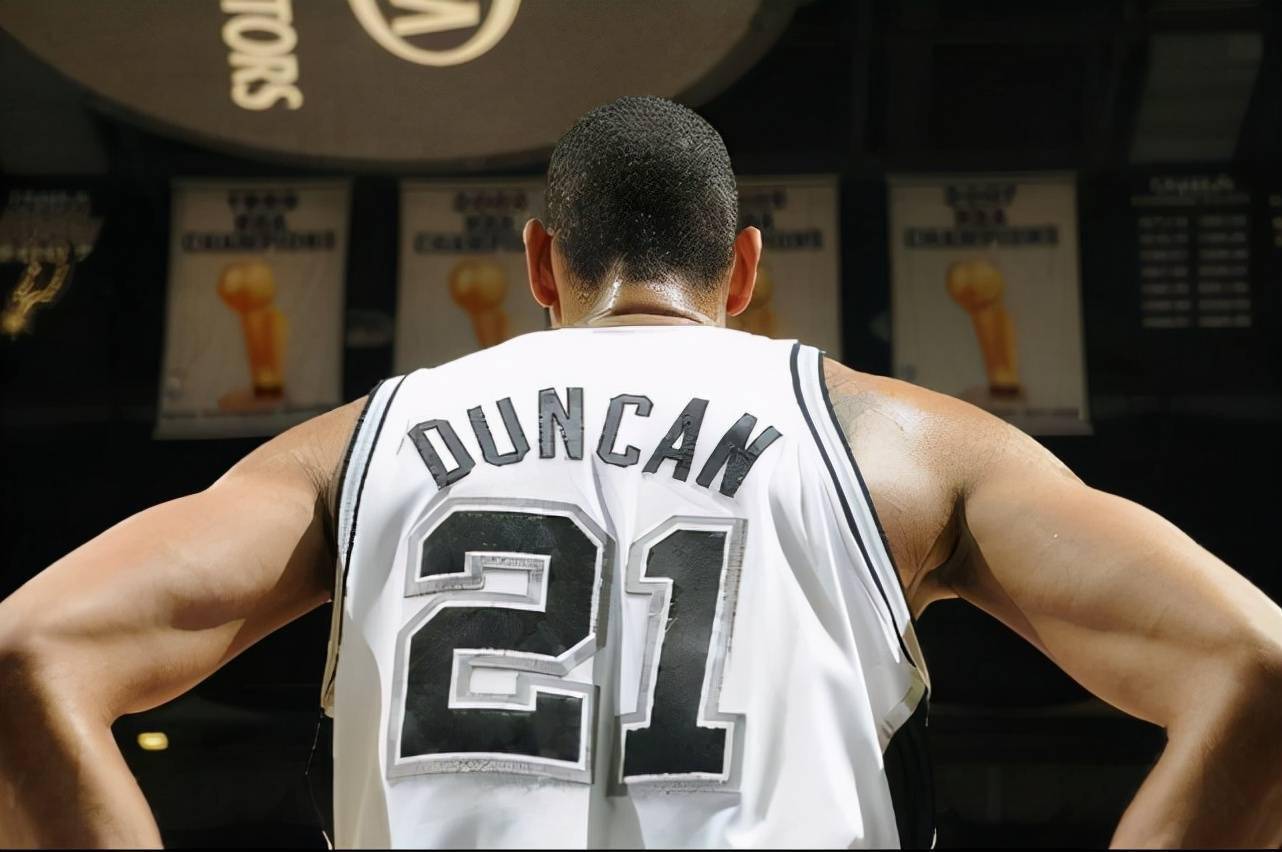 经纪人：03年切尔西曾有机会几百万欧签C罗，但他们拒绝了（经纪人称：2003年切尔西本可用数百万欧元签下C罗，却选择放弃）